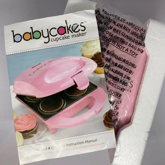 Babycakes Mini Cupcake Maker in Pink NIB - Picture 3 of 7